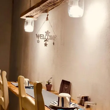 Le Quattro Stagioni לינה וארוחת בוקר 3*